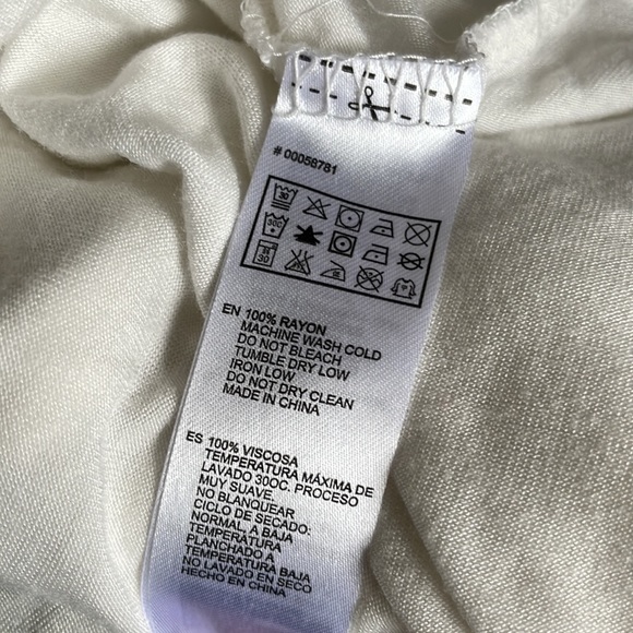 ⚡️3 for $20⚡️ The Beatles Graphic Band Tee Shirt - Picture 4 of 8